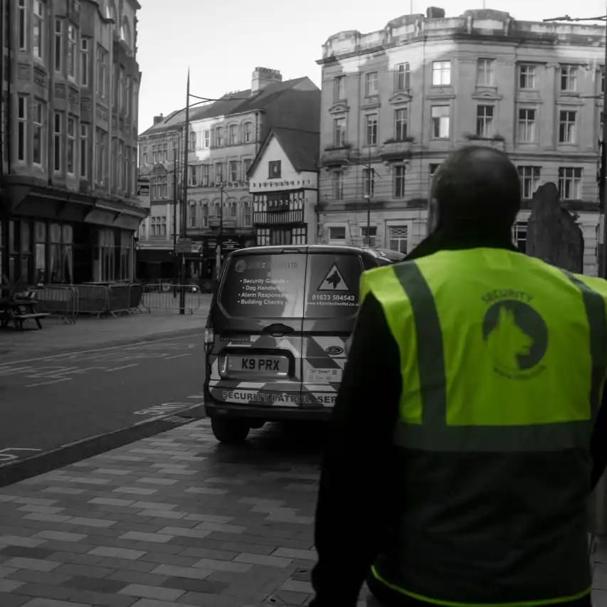 Mobile patrol guard in Newport